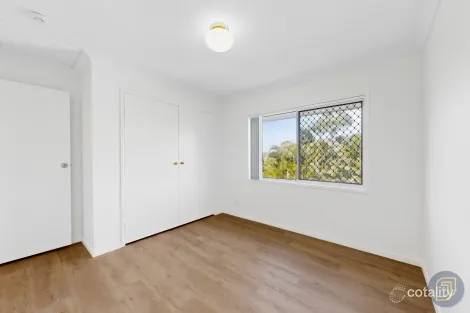 Property photo of 9 Lindstrom Court Runcorn QLD 4113