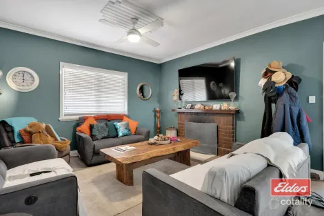 Property photo of 374 Eighth Street Woorree WA 6530