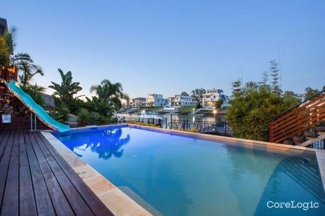 Property photo of 2 Harbourvue Court Helensvale QLD 4212