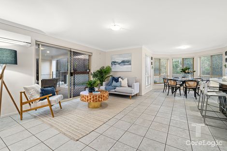 Property photo of 13 Pembridge Place Carindale QLD 4152