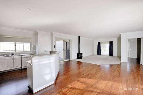 Property photo of 25 Loris Close Grovedale VIC 3216