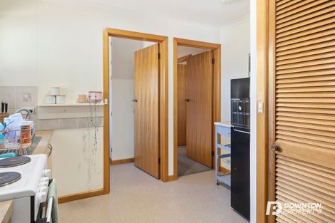 Property photo of 2/10 Wellington Road Lindisfarne TAS 7015
