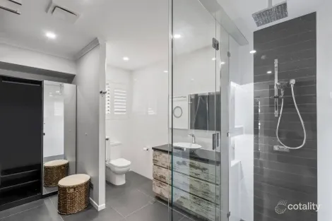 Property photo of 16 Albany Forest Drive Albany Creek QLD 4035