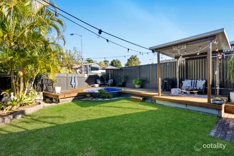 Property photo of 16 Albany Forest Drive Albany Creek QLD 4035