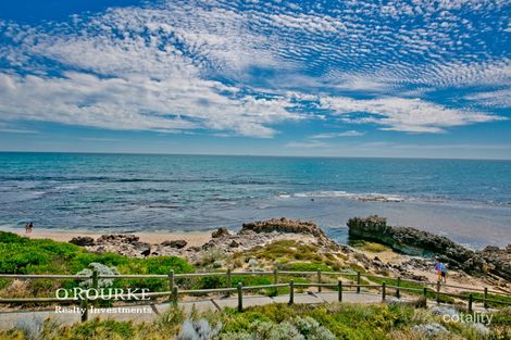 22 Belhus Dr, Trigg, WA 6029