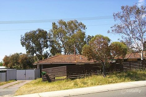 72 Phoenix Rd, Hamilton Hill, WA 6163