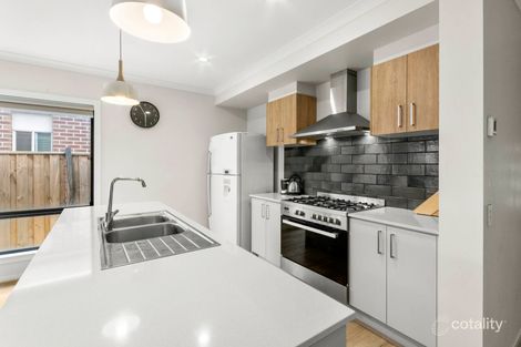 Property photo of 10 Aristotle Street Mount Duneed VIC 3217