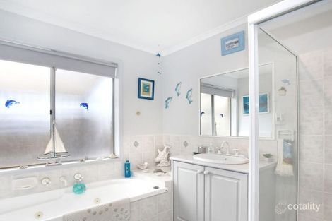 Property photo of 146 Lawless Drive Cranbourne North VIC 3977
