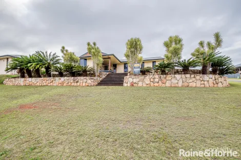 4 Bernard Cres, Kingaroy, QLD 4610