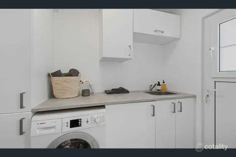 Property photo of 28 Hamersley Circuit Alexandra Hills QLD 4161