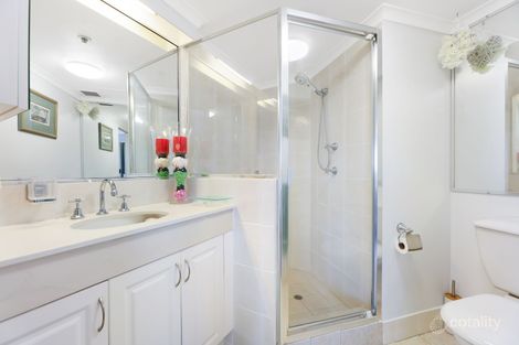 Property photo of 8/8 Admiralty Drive Surfers Paradise QLD 4217