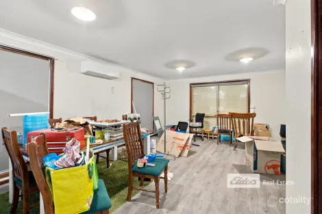 Property photo of 4 Mawson Place Withers WA 6230