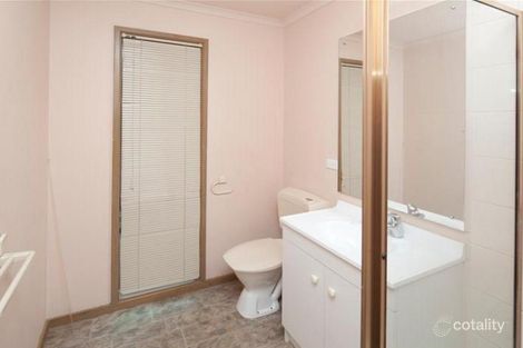 Property photo of 47 Edeys Run Hampton Park VIC 3976