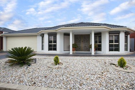 9 Moorland Rd, Cairnlea, VIC 3023