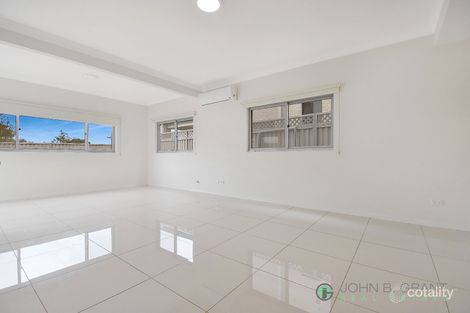 Property photo of 11 Bowaga Circuit Villawood NSW 2163