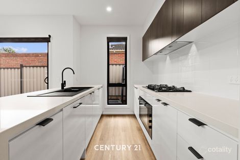 Property photo of 2/14 Rhoden Grove Eumemmerring VIC 3177