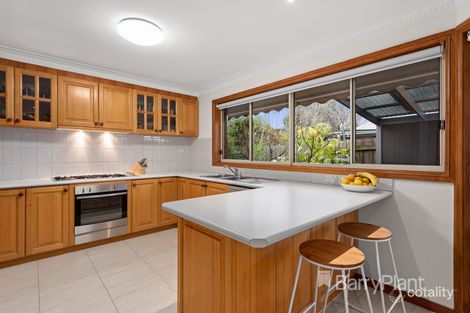 Property photo of 2/13 Buena Vista Drive Montmorency VIC 3094