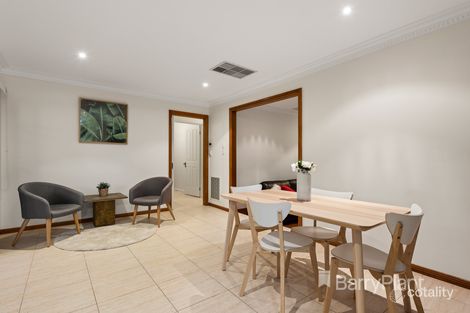 Property photo of 2/13 Buena Vista Drive Montmorency VIC 3094