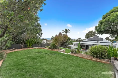 Property photo of 29 The Lookout Thirroul NSW 2515