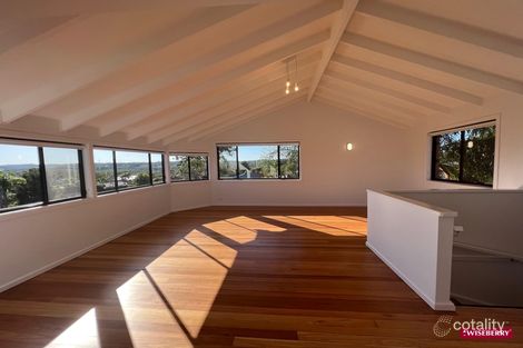 Property photo of 33 Carmel Crescent Kariong NSW 2250