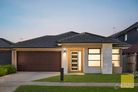 13 Finders Cct, Truganina, VIC 3029