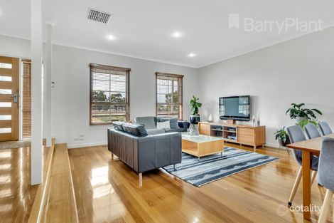 Property photo of 35 Cuthbert Road Reservoir VIC 3073