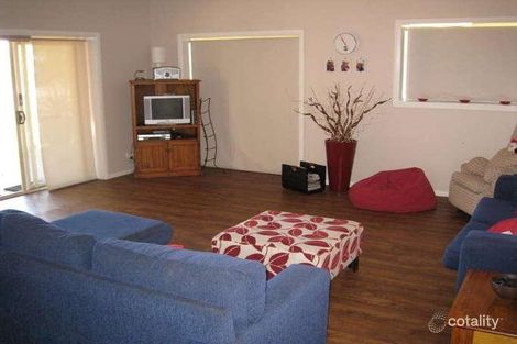 Property photo of 2 Waters Edge Close Bathumi VIC 3730