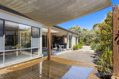 Property photo of 20 Merri Drive Waterways VIC 3195