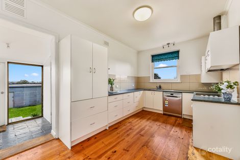 Property photo of 77 Lake Terrace East Mount Gambier SA 5290