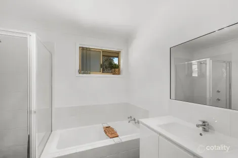 Property photo of 3/17-21 Tully Crescent Albion Park NSW 2527