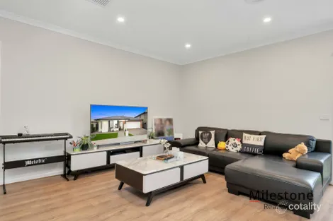 Property photo of 11 Yucca Road Kalkallo VIC 3064