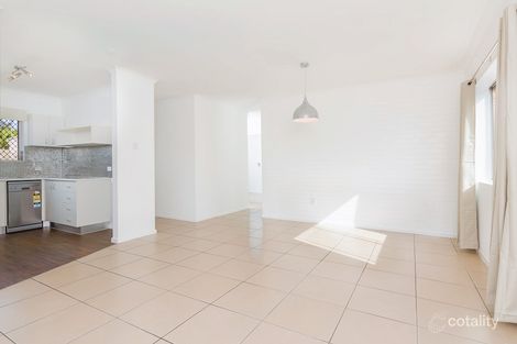 Property photo of 4/837 Logan Road Holland Park West QLD 4121