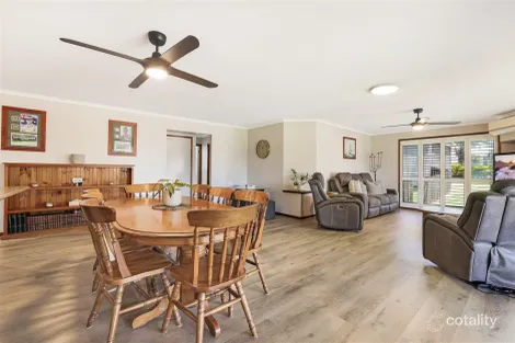 Property photo of 2 Jess Place Coral Cove QLD 4670