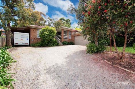 27 Wyuna Walk, Mooroolbark, VIC 3138