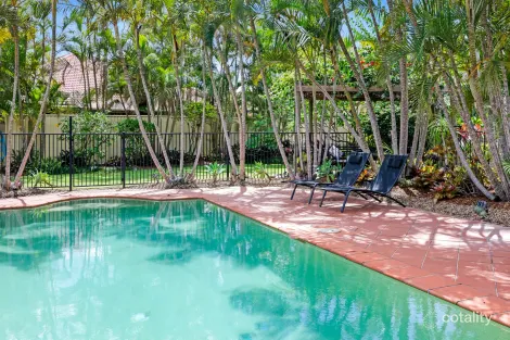 Property photo of 13 The Parade Helensvale QLD 4212