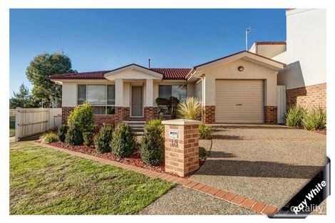 18 Larkin Cl, Gordon, ACT 2906