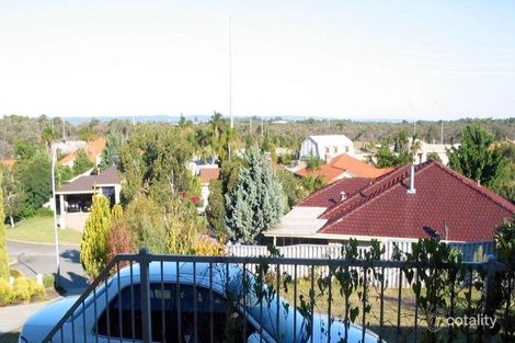 Property photo of 9 Noreatt Place Leeming WA 6149