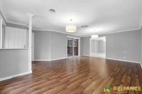 Property photo of 17 Glenbrook Gardens Brookfield VIC 3338