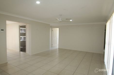 Property photo of 10 Ivers Place Emerald QLD 4720