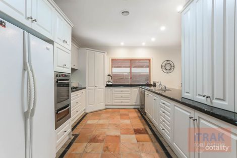 Property photo of 48 Mulduri Crescent Croydon South VIC 3136
