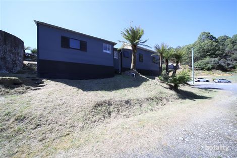 Property photo of 26 Peters Street Tullah TAS 7321