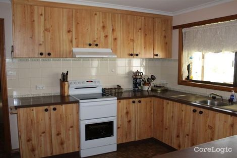 Property photo of 36 Cavendish-Coleraine Road Cavendish VIC 3314