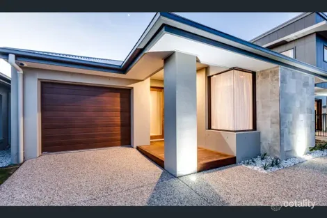 Property photo of 19 Aqua Circuit Caloundra West QLD 4551