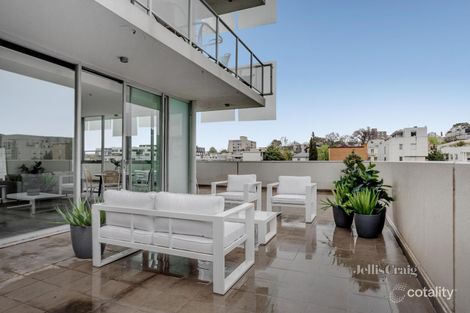 Property photo of 402/12 Yarra Street South Yarra VIC 3141
