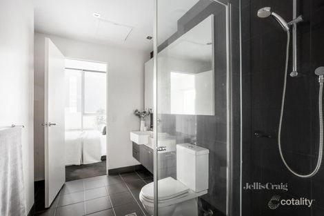 Property photo of 402/12 Yarra Street South Yarra VIC 3141
