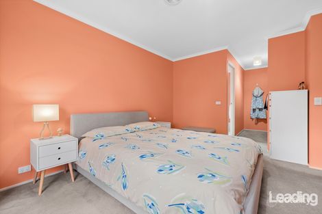 Property photo of 4 Long Drive Sunbury VIC 3429