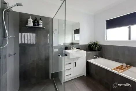 Property photo of 57 Lukin Terrace Baringa QLD 4551