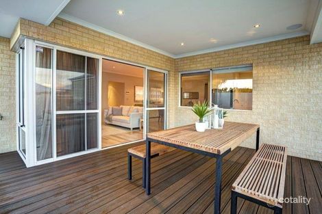 Property photo of 35 Rosalind Way Coolbellup WA 6163