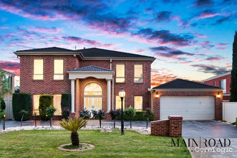 Property photo of 10 Newell Close Taylors Lakes VIC 3038