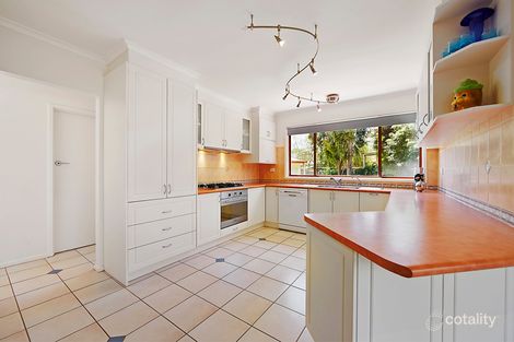 Property photo of 2 Oranna Court Glen Waverley VIC 3150